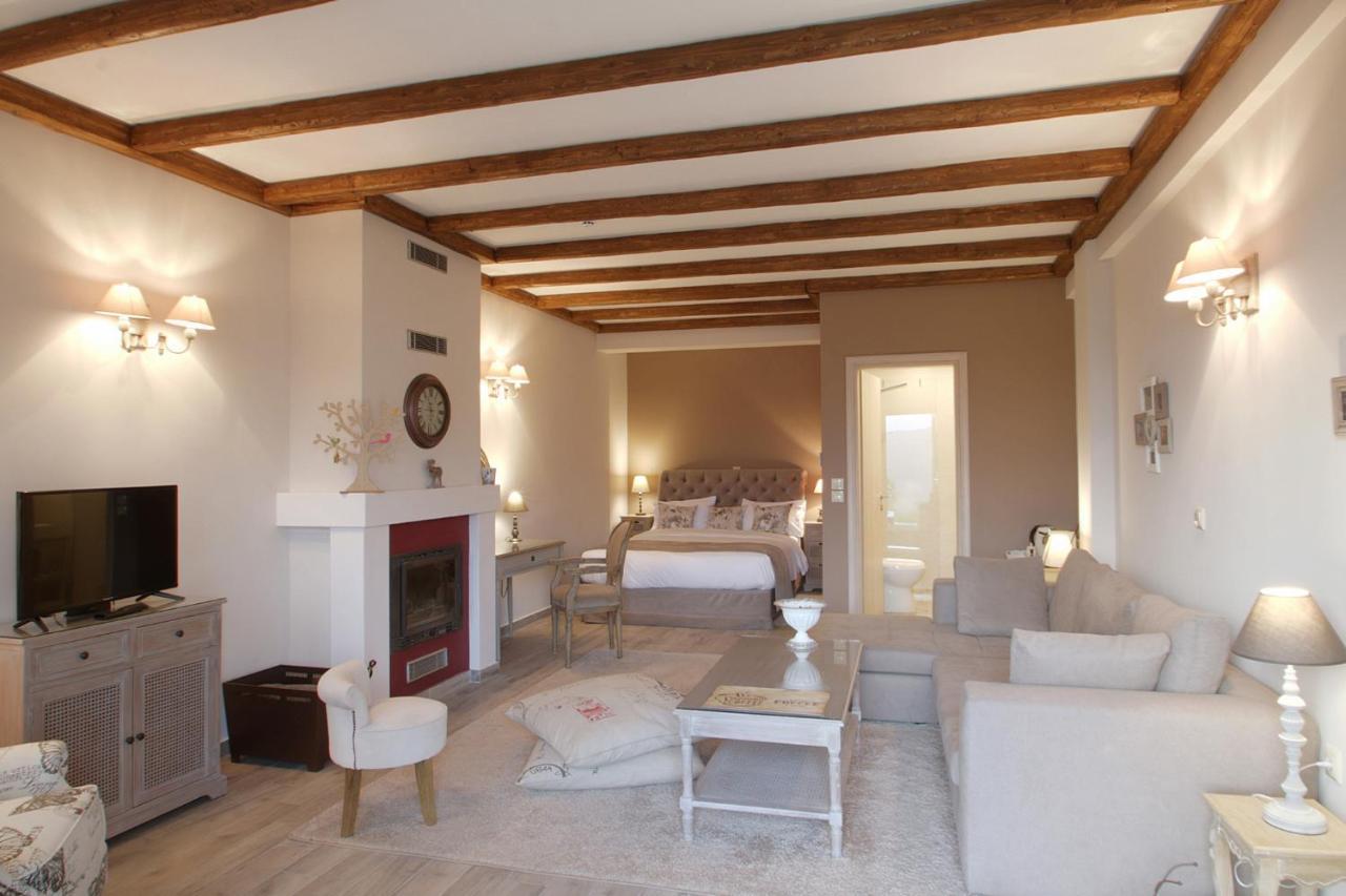 Almondhouse Suites With Fireplace - Adults Only Arachova Exterior photo